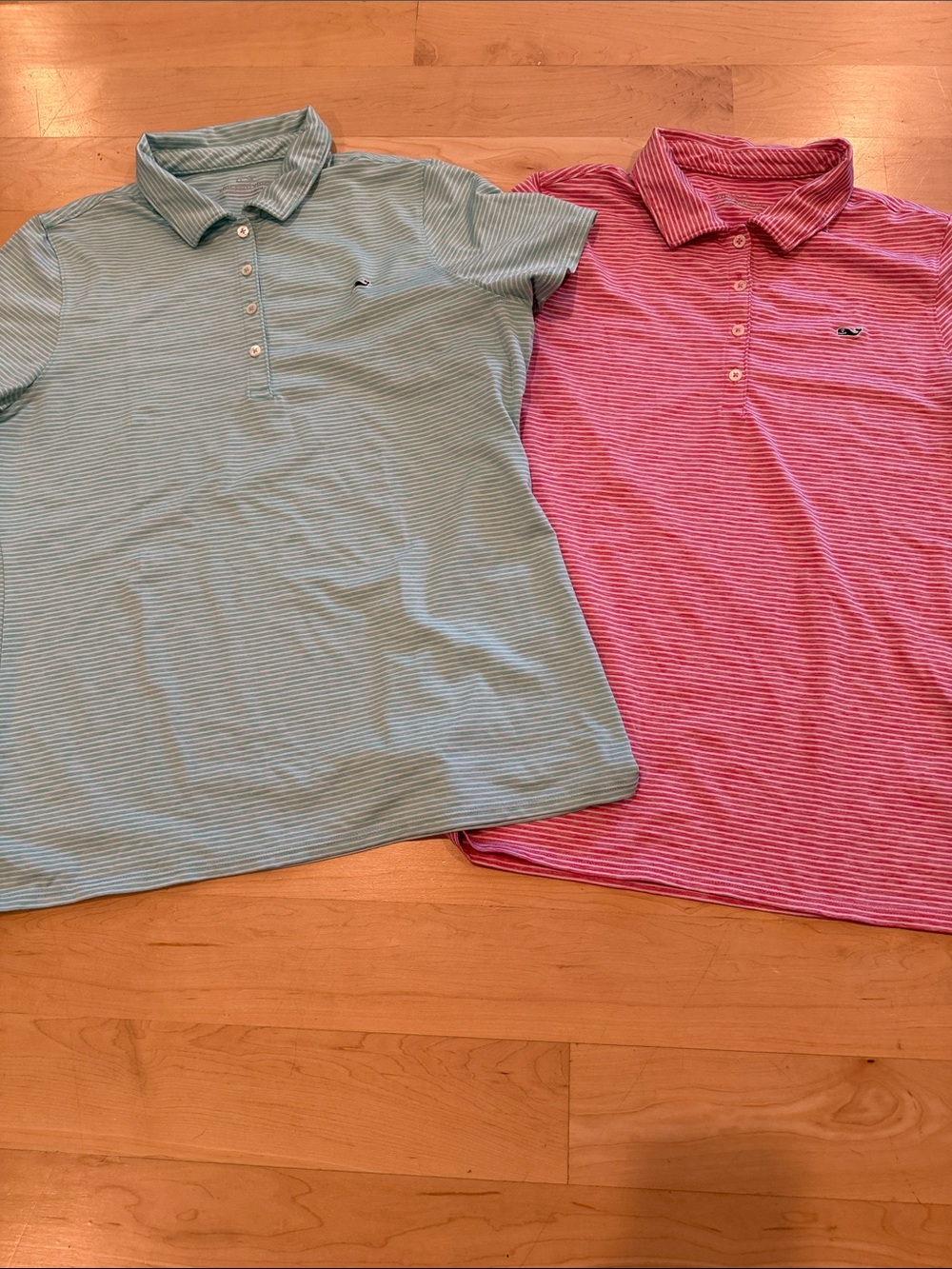 Bundle of 2 Women’s Vineyard Vines Performance Polo Shirts